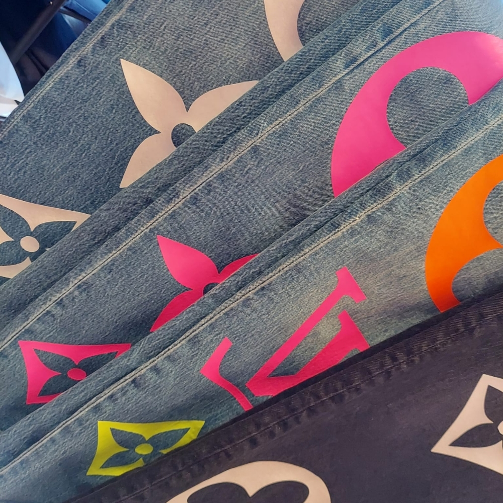 Jeans - Picture 3 of 3